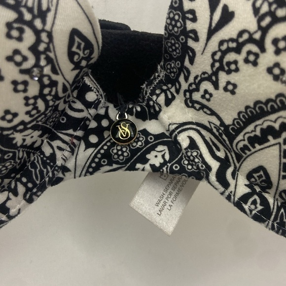 Victoria’s Secret Black White Rhinestone Lined Demi 34C Bra - Picture 3 of 11